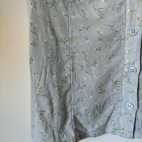 Elodie Light Blue w/ Delicate Floral Print Short Puff Sleeve Bodice Style Top - Picture 9 of 12